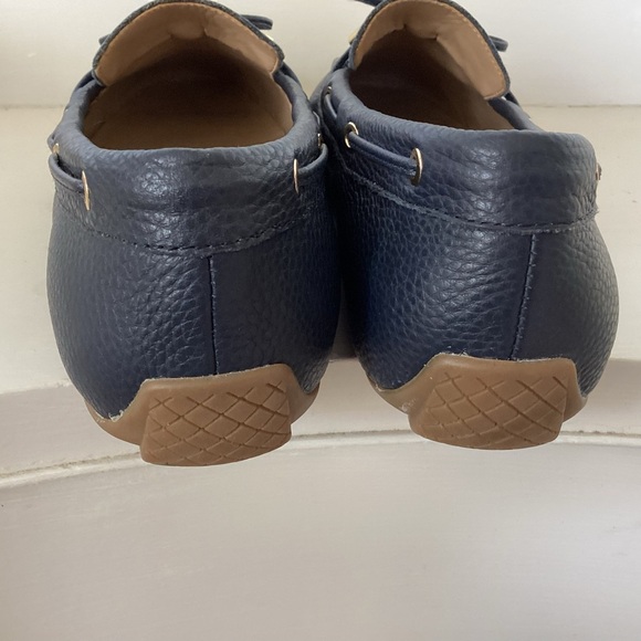 Talbots JESSIE PEBBLED LEATHER DRIVING MOCCASINS Gold Aglet TIE DETAIL 9.5 EUC - Picture 4 of 7